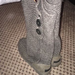 Size 10 women’s UGGS